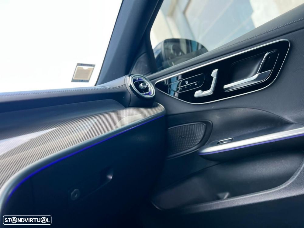 Mercedes-Benz C 300 d AMG Line - 12