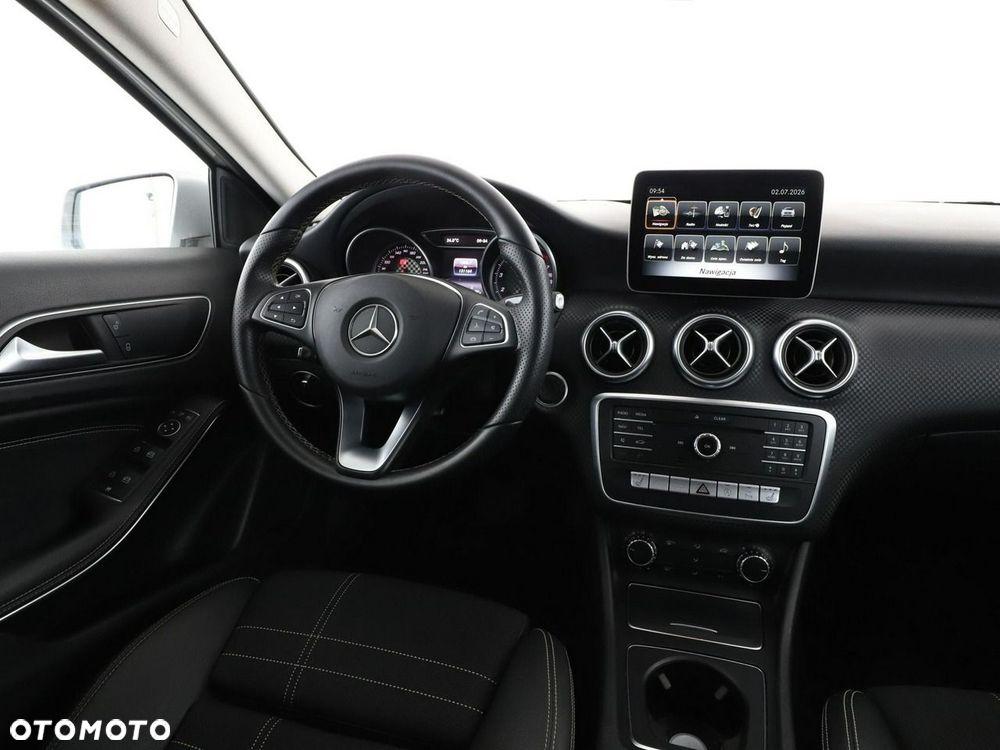 Mercedes-Benz Klasa A 180 (BlueEFFICIENCY) 7G-DCT Urban - 17