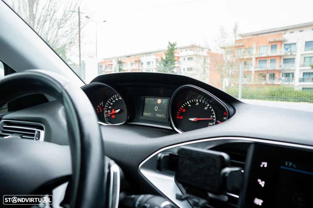 Peugeot 308 SW BlueHDi 130 EAT6 Stop & Start Allure Business-Pack - 12