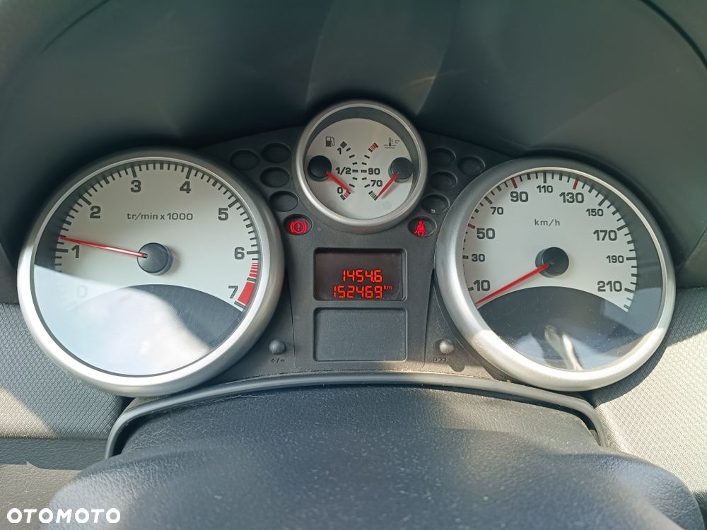 Peugeot 207 - 4
