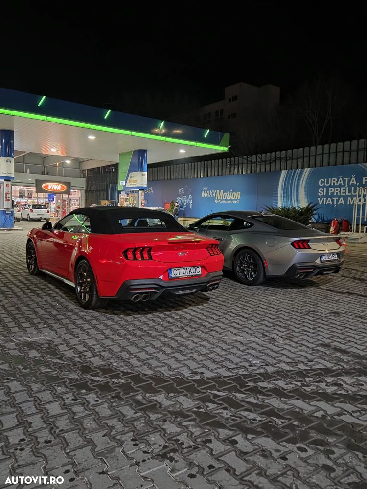 Ford Mustang - 10