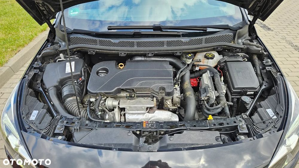 Opel Astra 1.4 Turbo Innovation - 24