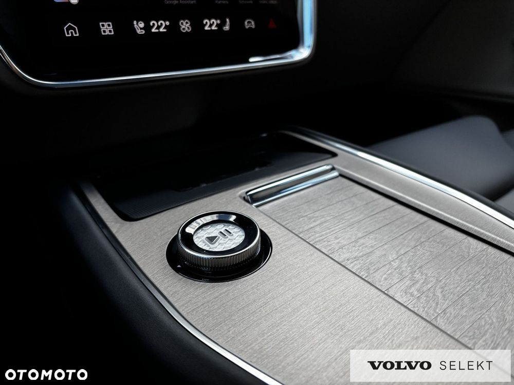Volvo EX90 - 16