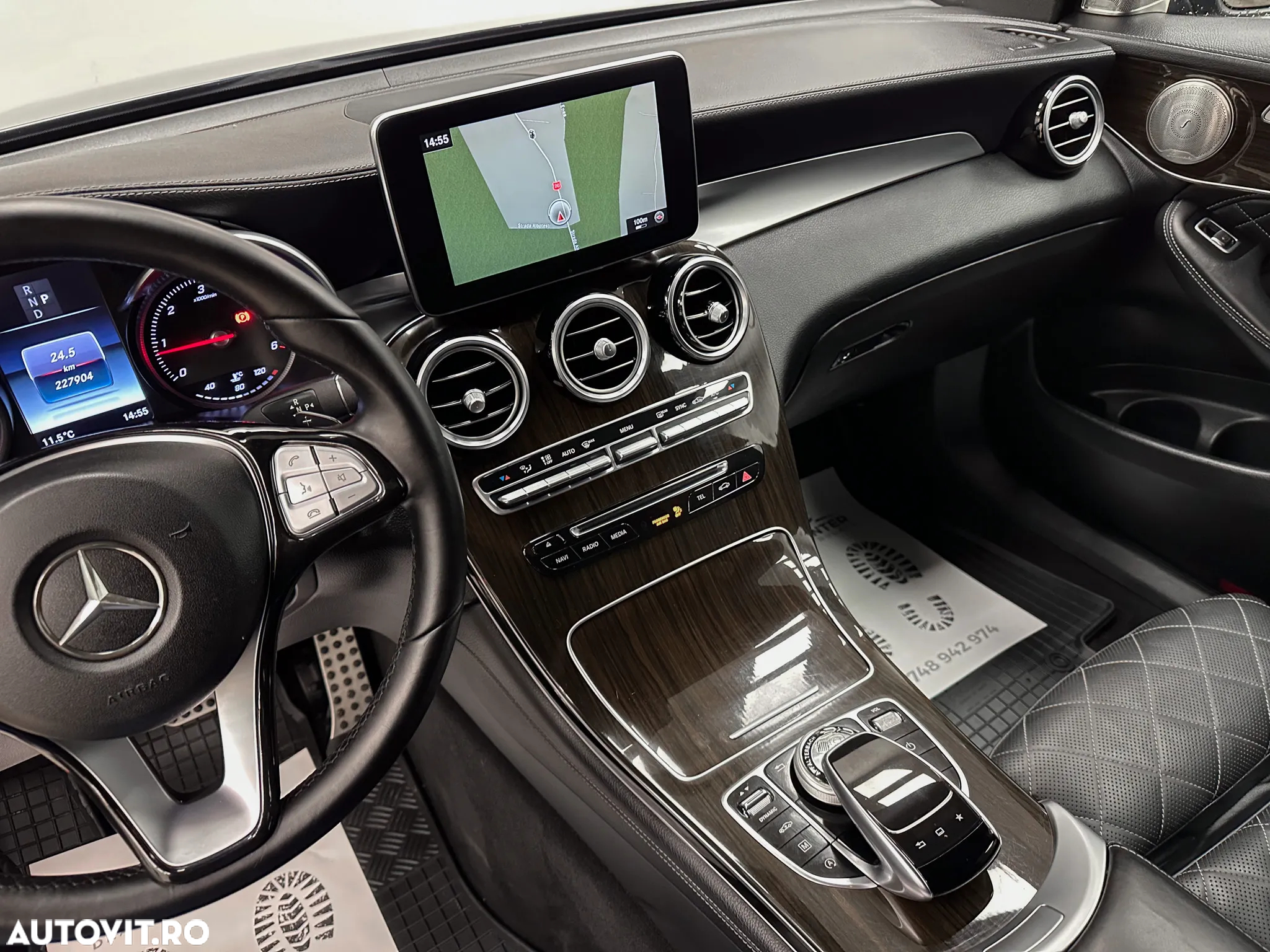 Mercedes-Benz GLC 220 d 4Matic 9G-TRONIC - 30