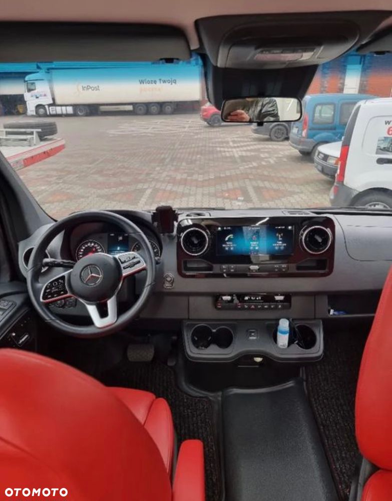 Mercedes-Benz SPRINTER - 15