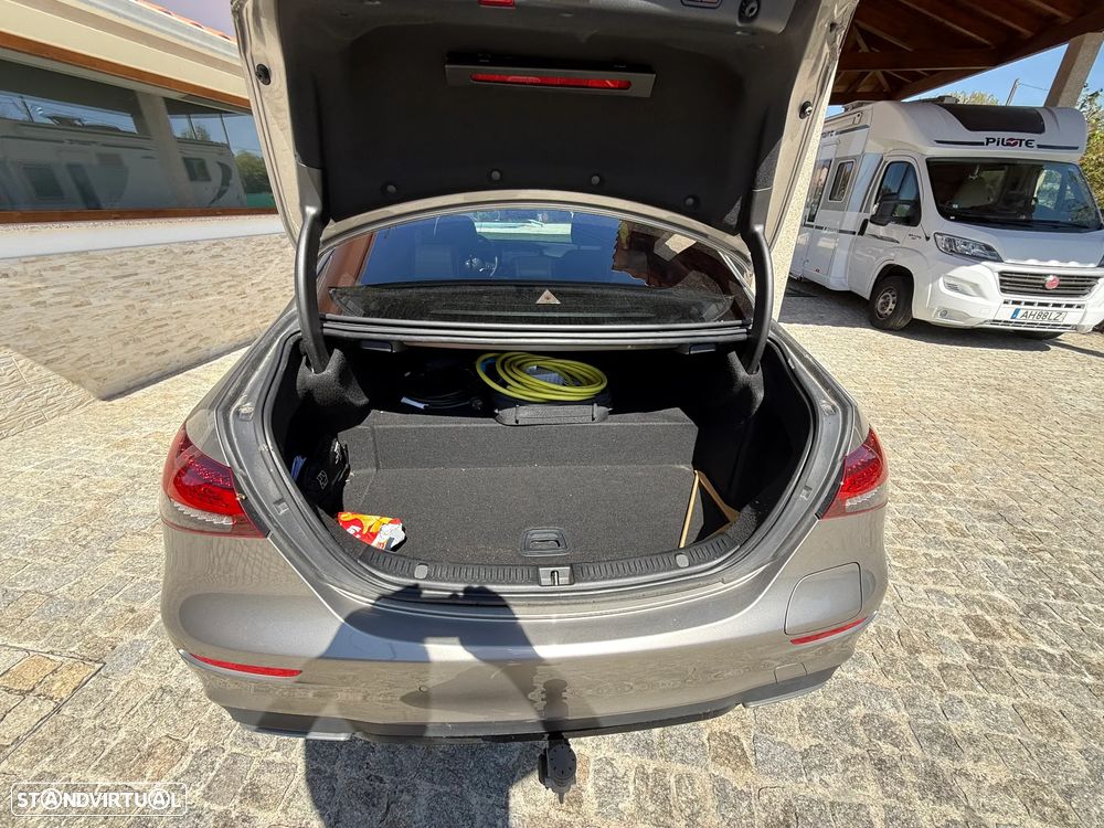 Mercedes-Benz E 300 - 15