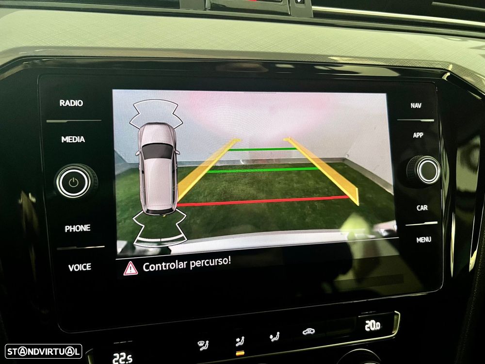 VW Passat Variant 1.6 TDI Confortline DSG - 19