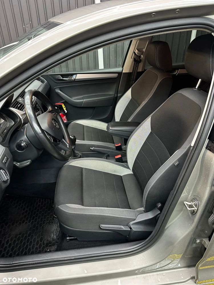 Skoda RAPID 1.0 TSI Ambition - 6