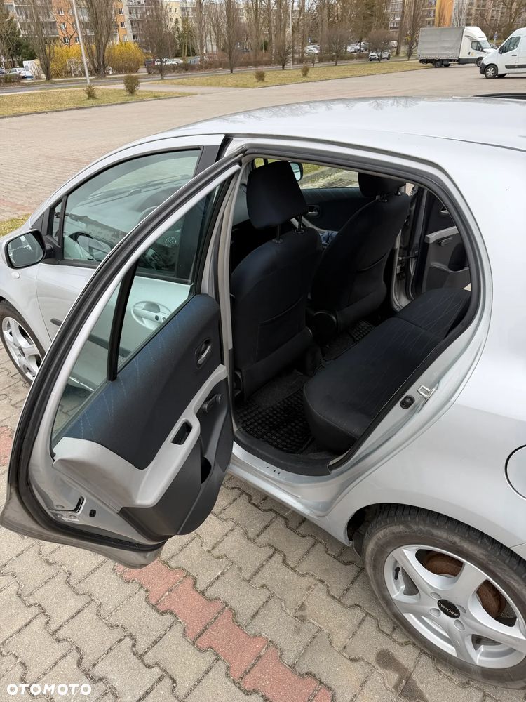 Toyota Yaris 1.3 VVT-i Luna - 18