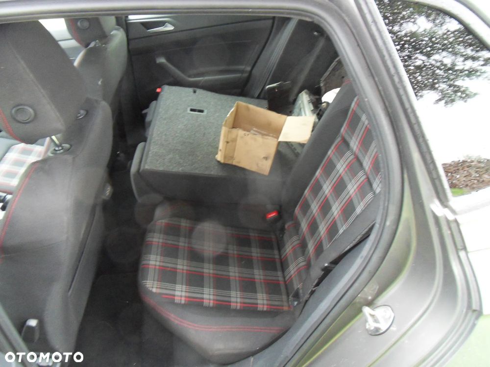 Volkswagen Polo 2.0 TSI GTI DSG - 11