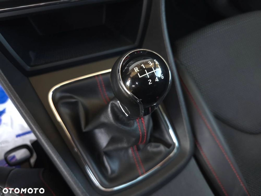 Seat Leon 2.0 TDI FR Black S&S - 26
