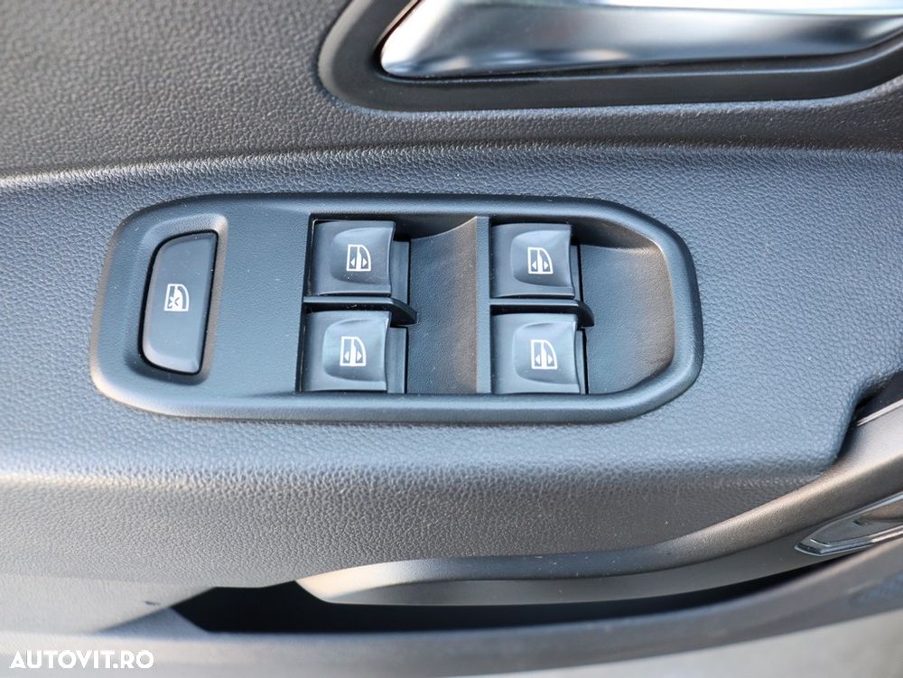 Dacia Duster 1.5 Blue dCi 4WD Comfort - 13