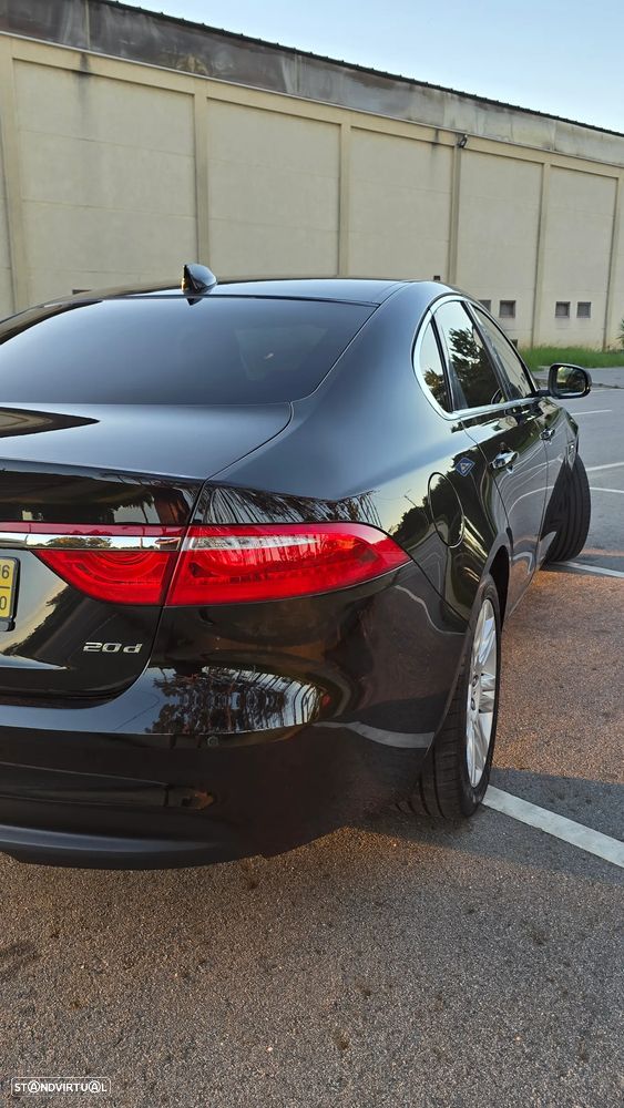 Jaguar XF 2.0 D Prestige Aut. - 8