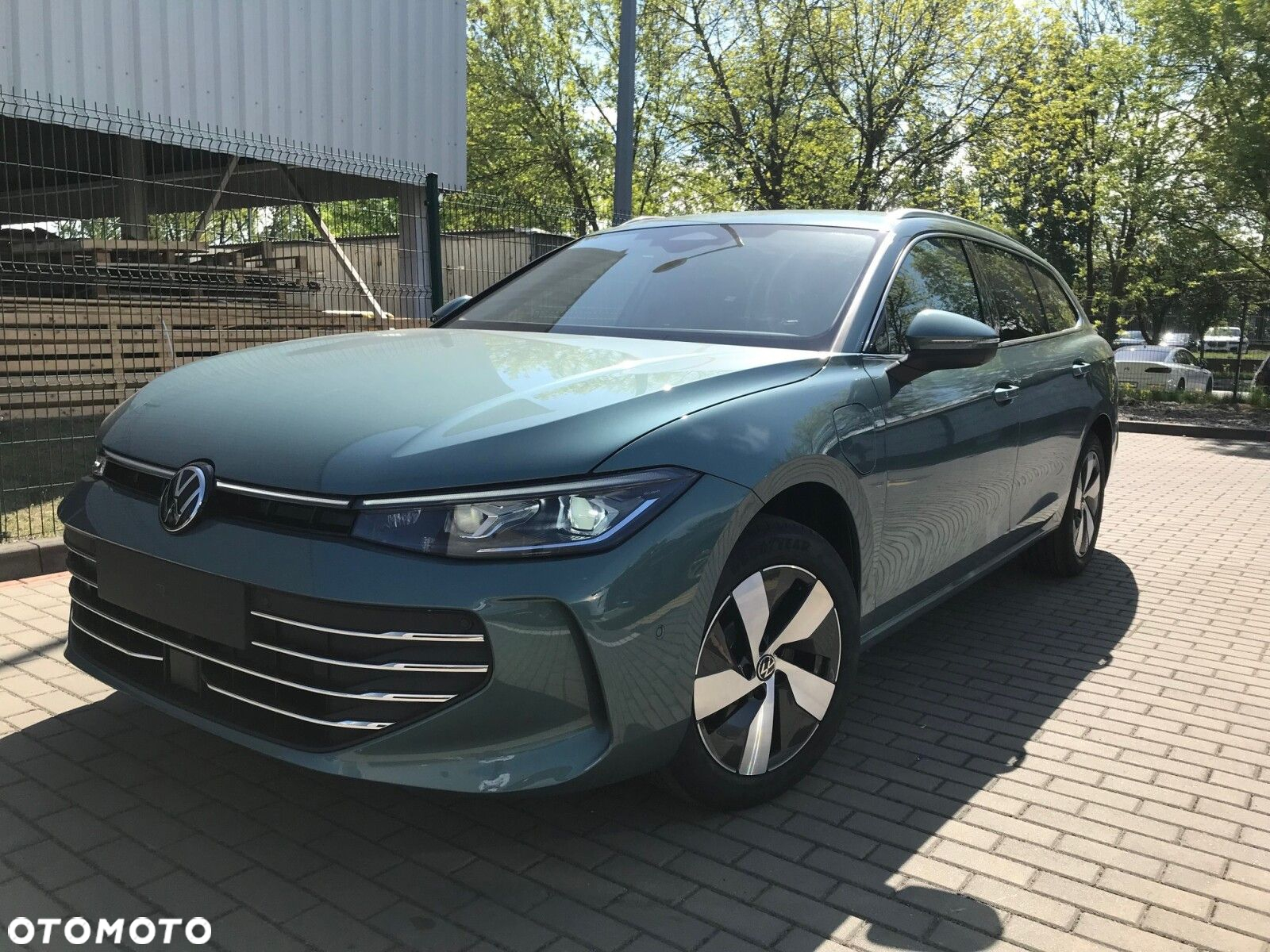 Volkswagen Passat - 3
