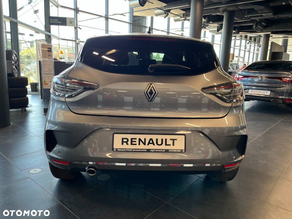 Renault Clio - 6