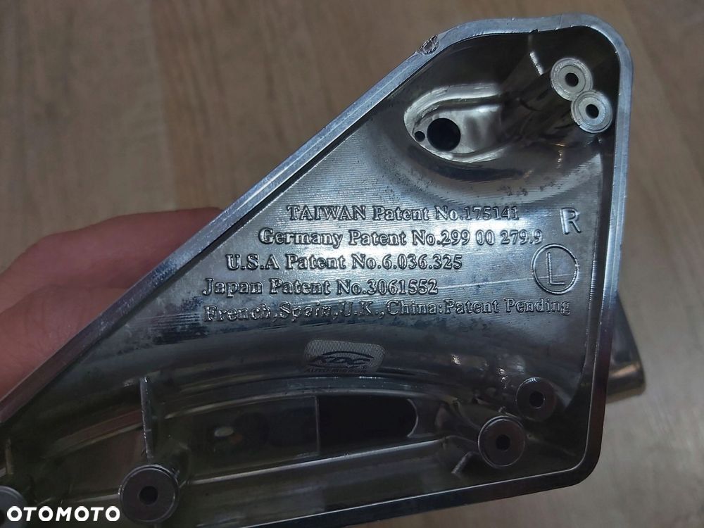 lusterko prawe KDC 299 00 279.9 taiwan 175141 BMW E36 - 2