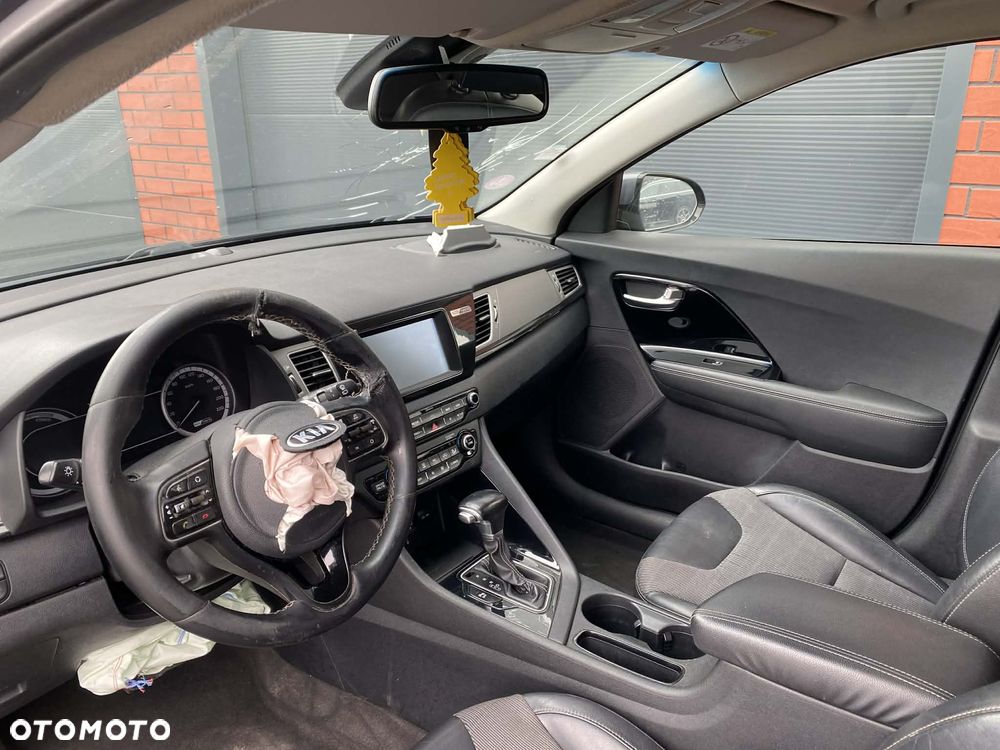 Kia Niro 1.6 GDI Hybrid L - 10