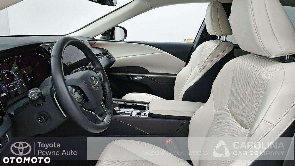 Lexus RX - 12