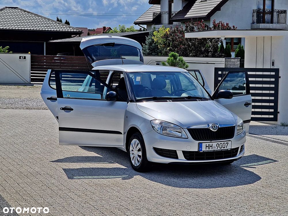 Skoda Fabia 1.2 HTP Cool Colour Edition - 16