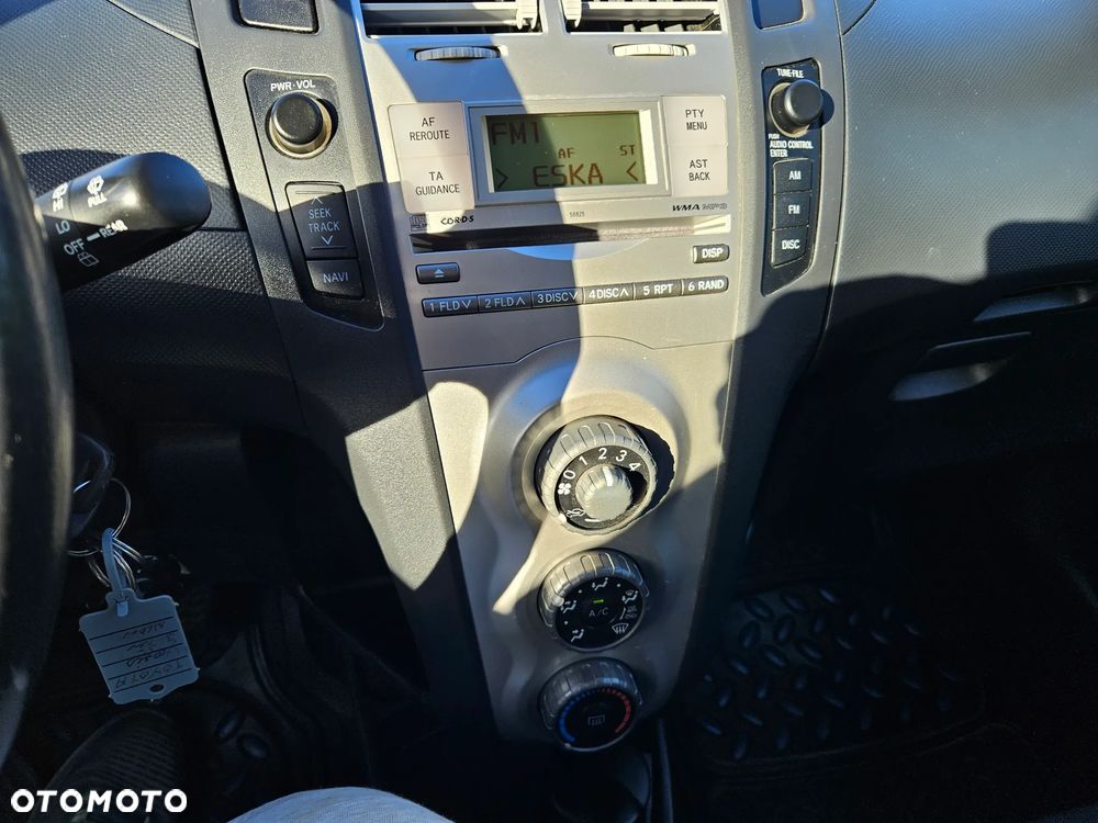 Toyota Yaris 1.0 Luna A/C - 14