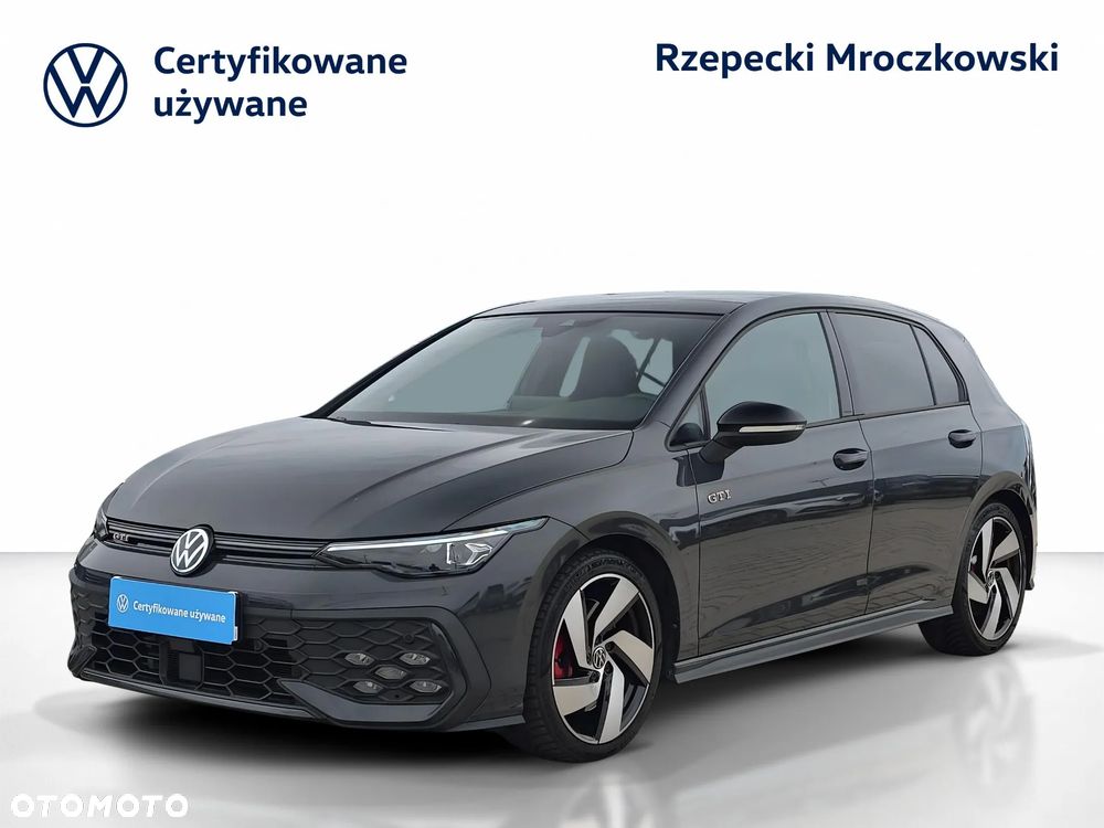 Volkswagen Golf - 2