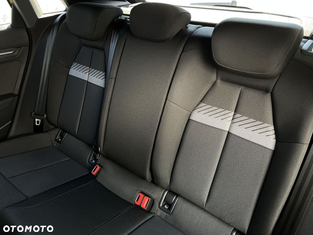 Audi A3 Sportback 35 TFSI mHEV S Line S tronic - 17