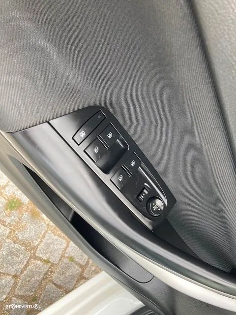 Opel Astra Sports Tourer 1.5 D Design & Tech Aut. S/S - 26