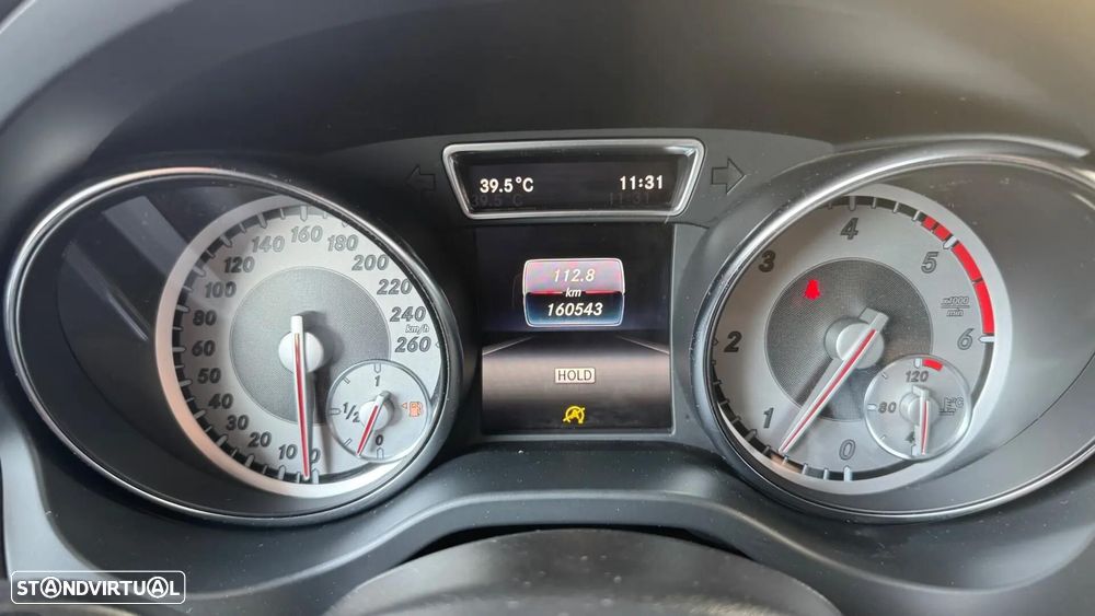 Mercedes-Benz CLA 200 d Shooting Brake Urban - 18