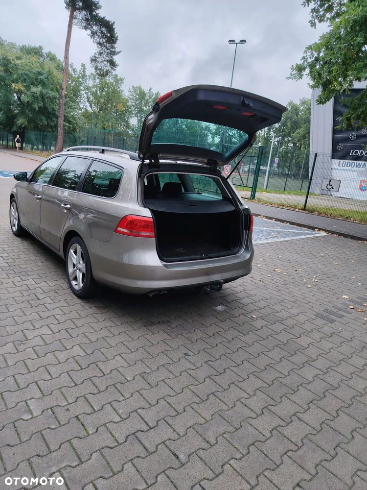 Volkswagen Passat - 8