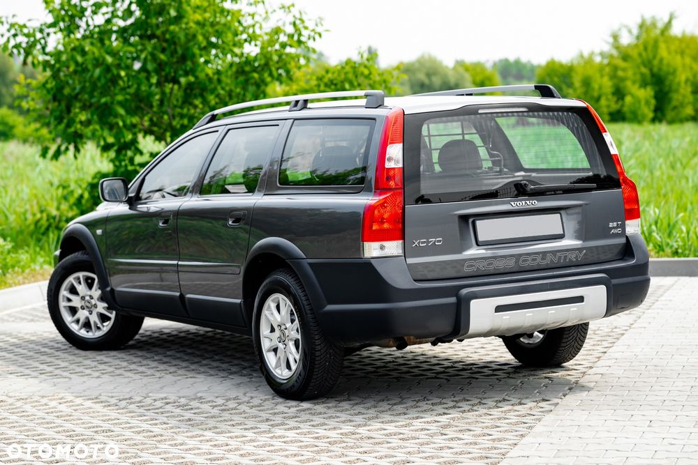 Volvo XC 70 AWD - 9