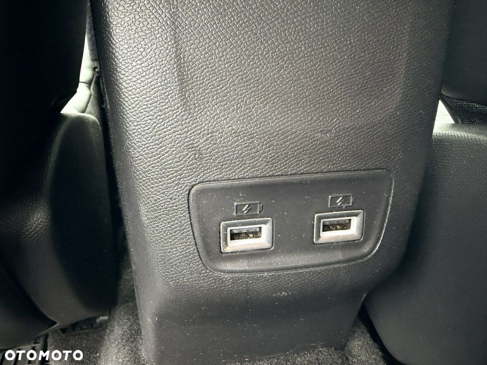 Peugeot 2008 Benzin 100 Business - 31