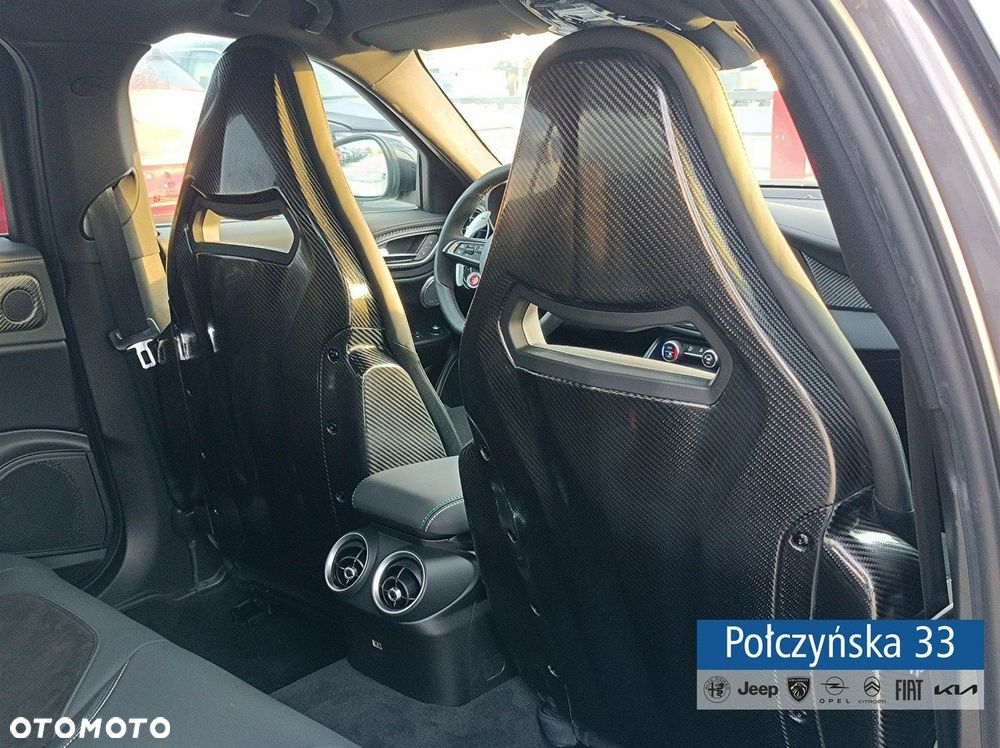 Alfa Romeo Giulia - 6