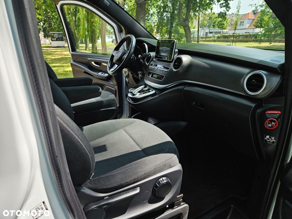 Mercedes-Benz Klasa V 250 (BlueTEC) d extralang 4Matic 7G-TRONIC - 13