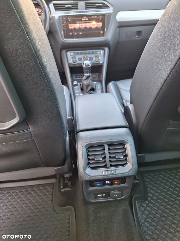 Volkswagen Tiguan - 16