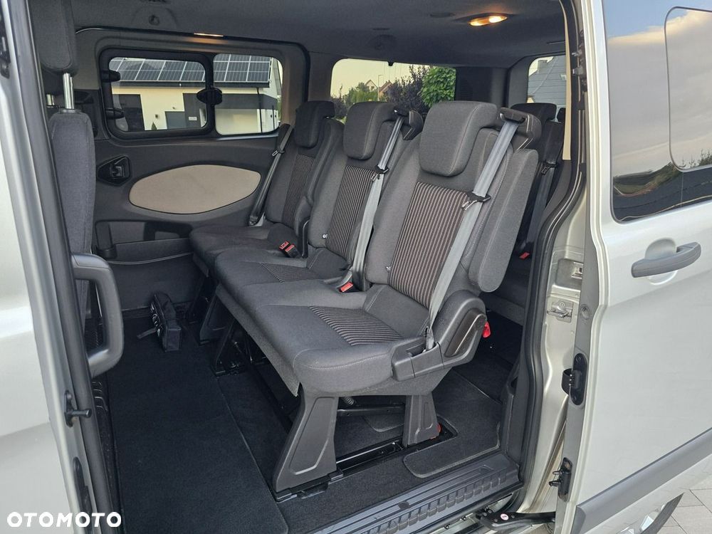 Ford Tourneo Custom - 7