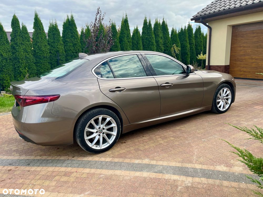 Alfa Romeo Giulia - 3