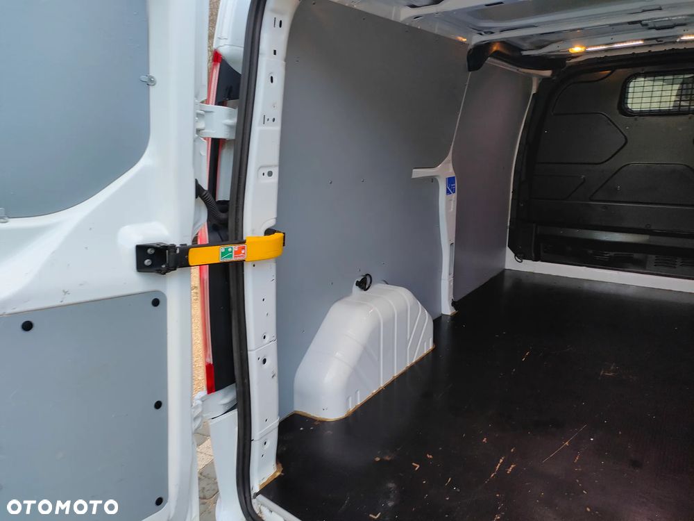 Ford TRANSIT CUSTOM 2021r 2,0 TDCI 130KM L2H1 LONG EURO 6 LEDY CENA BRUTTO VAT 23% - 28
