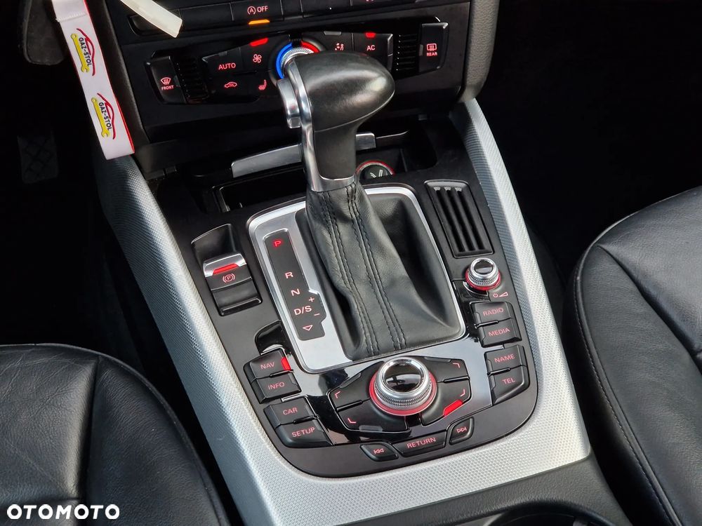 Audi Q5 2.0 TDI quattro S tronic - 24
