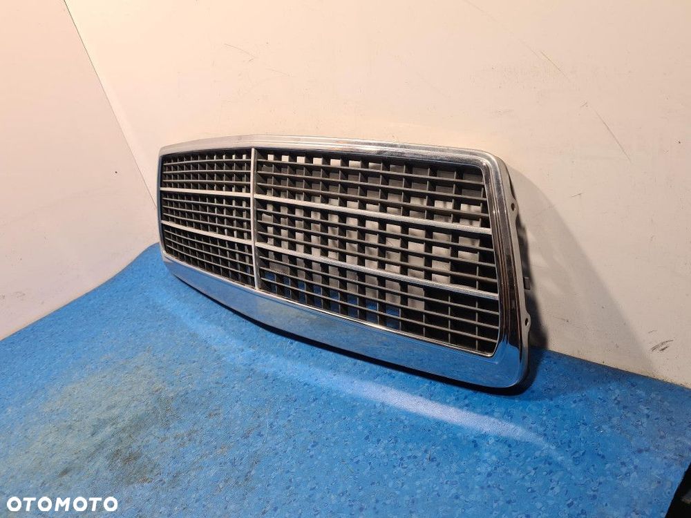 MERCEDES W210 ATRAPA GRILL - 4