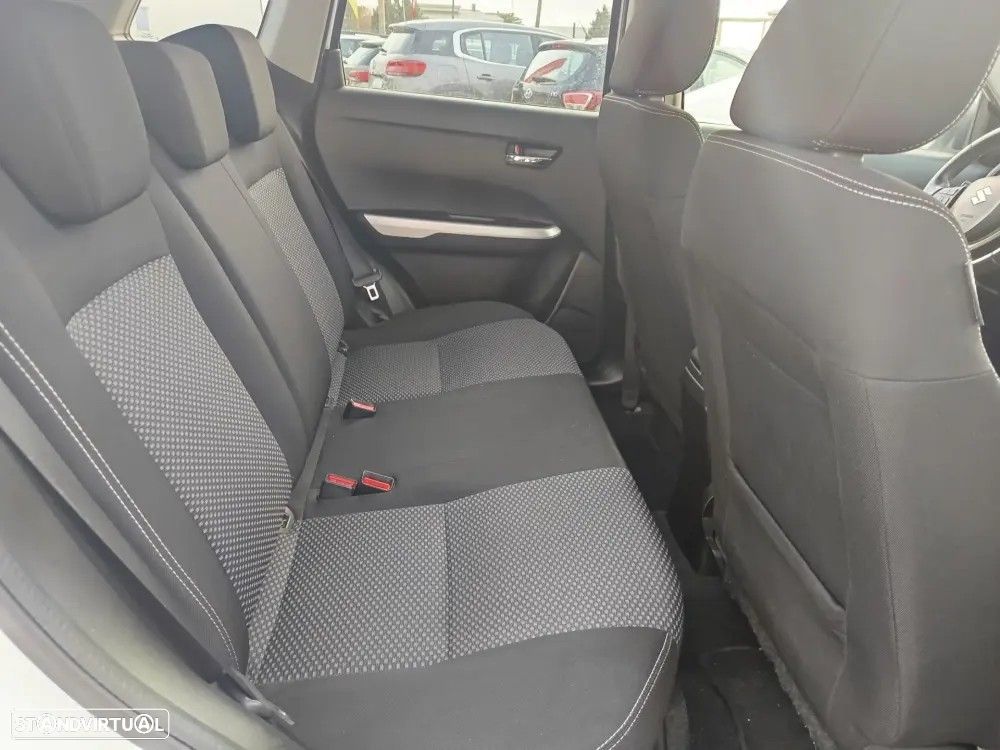 Suzuki Vitara - 13