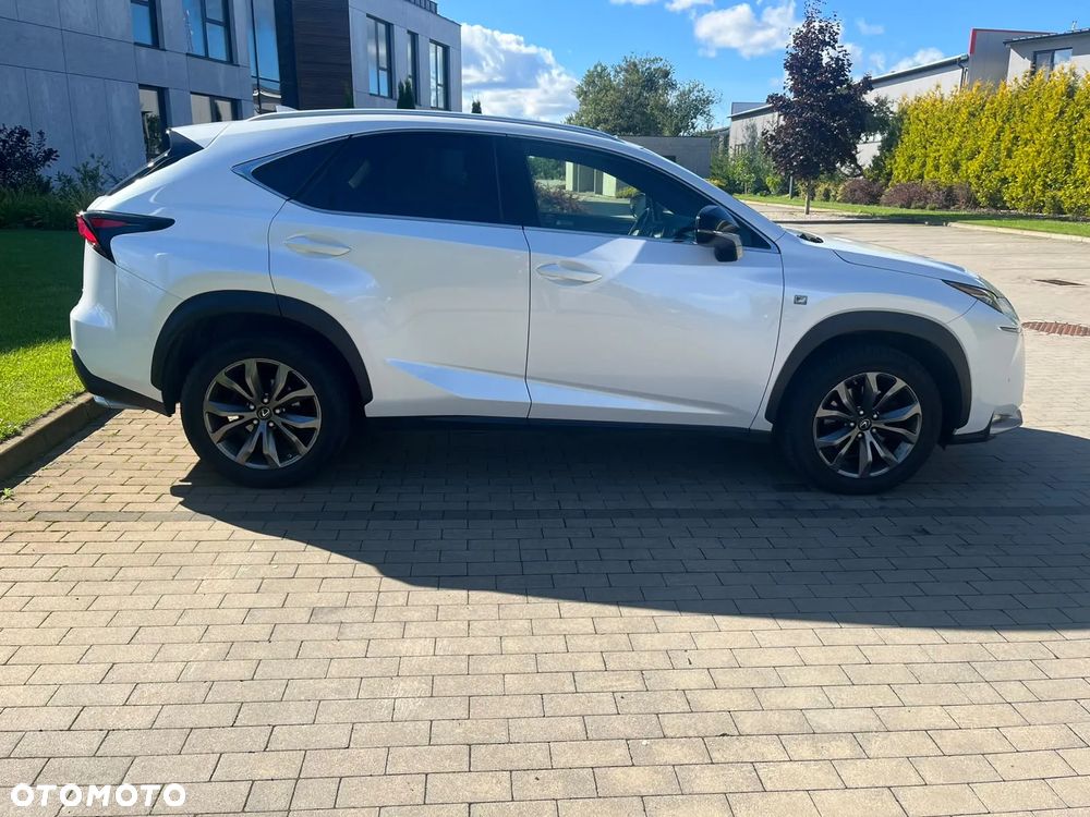 Lexus NX 200t F Sport AWD - 3