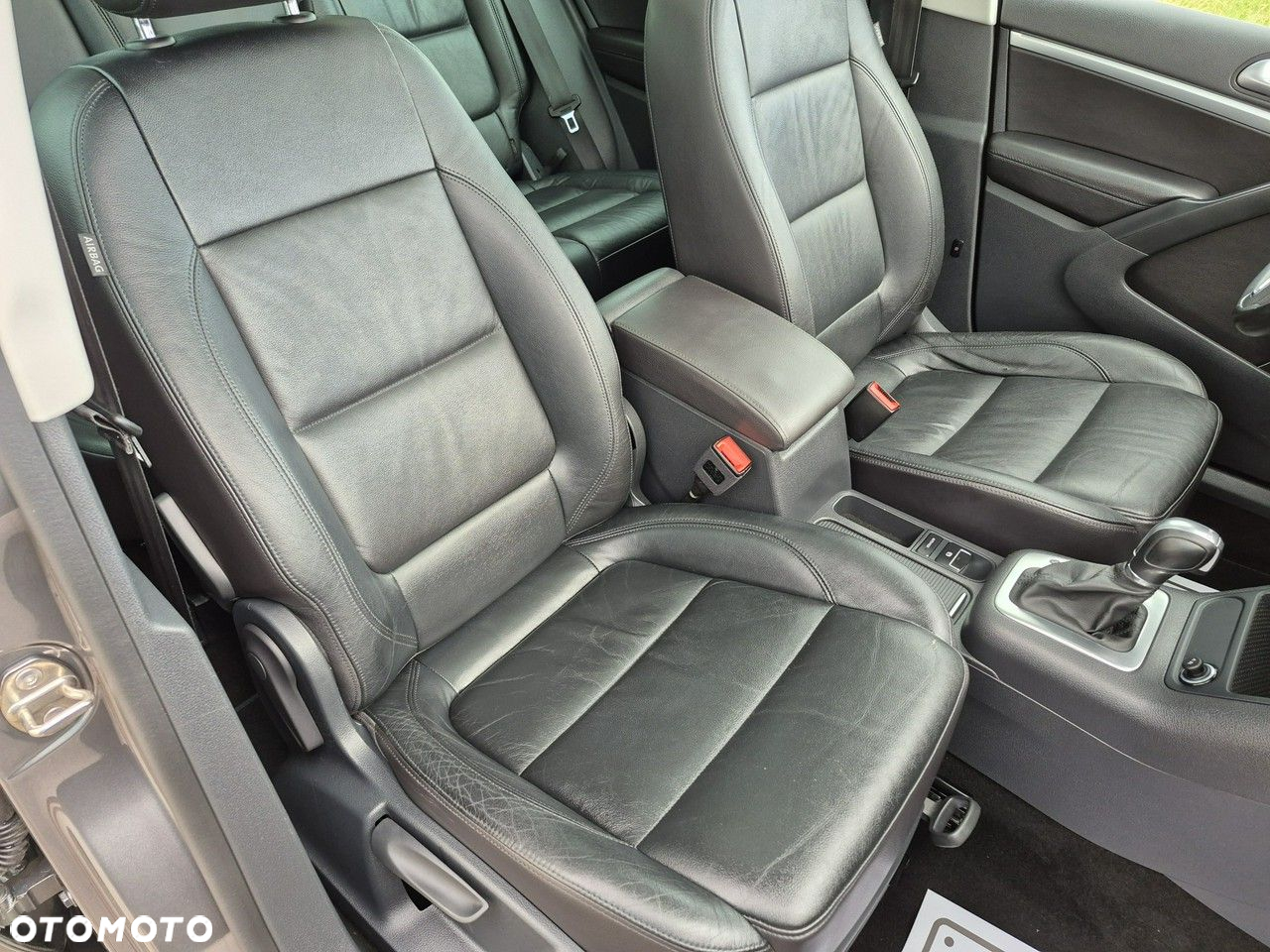 Volkswagen Tiguan - 9