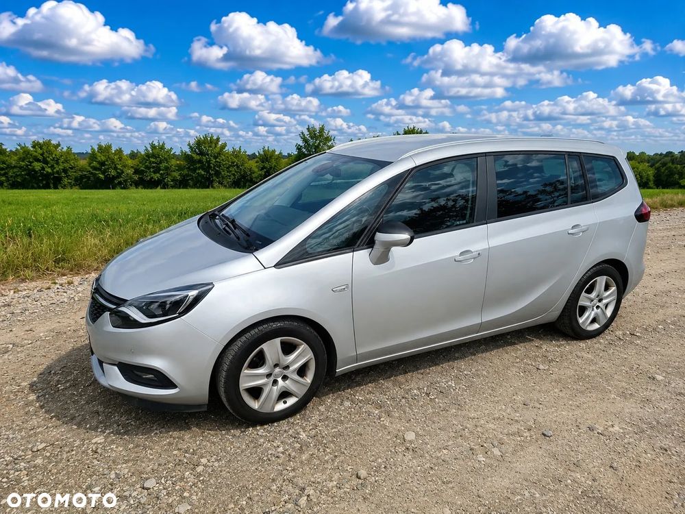 Opel Zafira - 2