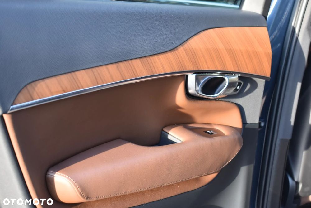 Volvo XC 90 B5 B AWD Plus Bright - 16