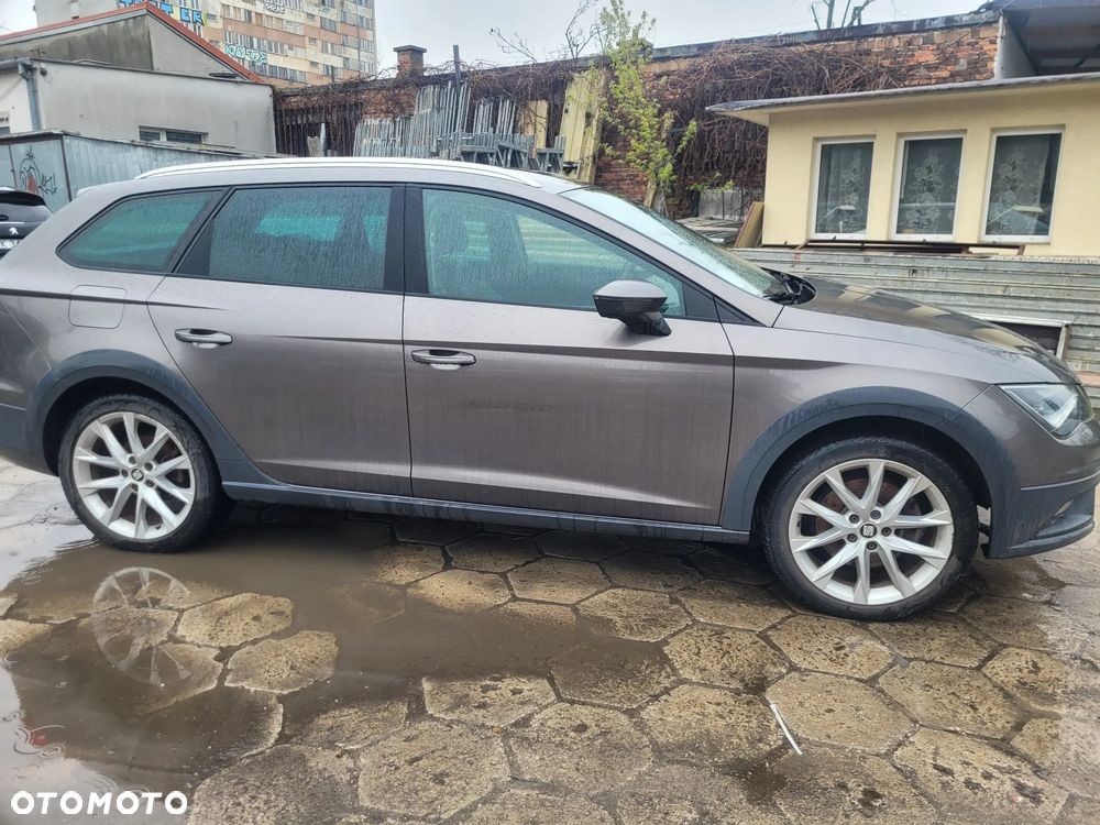 Seat Leon 2.0 TDI DPF Start&Stop DSG XCELLENCE - 18