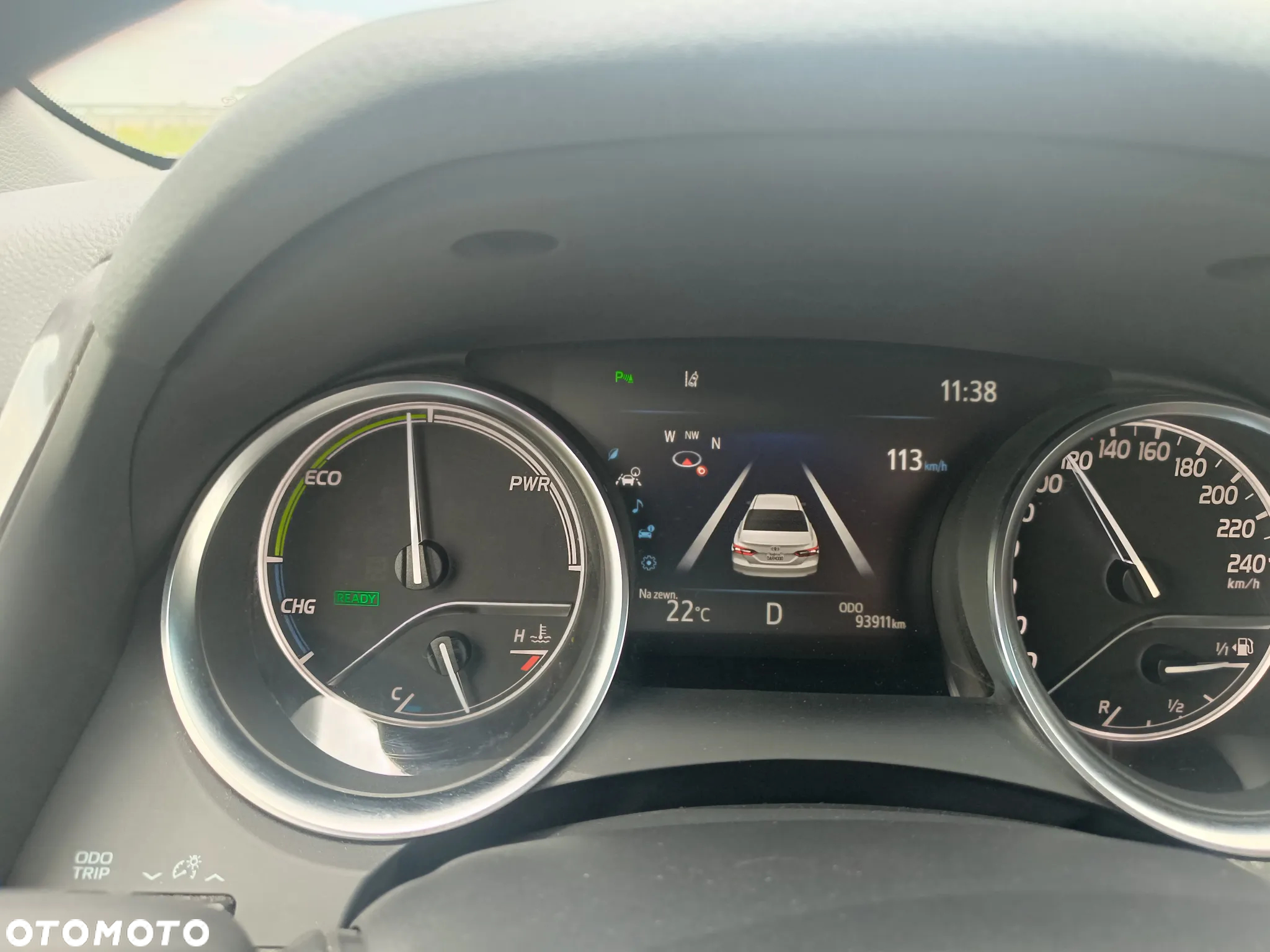 Toyota Camry 2.5 Hybrid Comfort CVT - 8