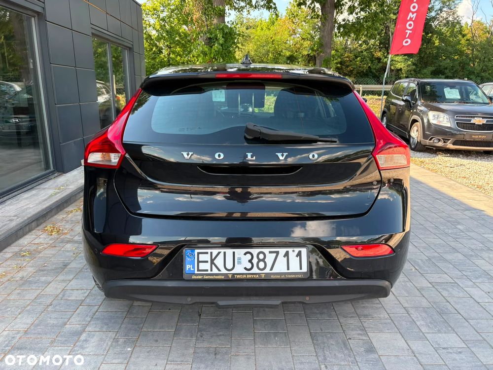 Volvo V40 D2 - 8