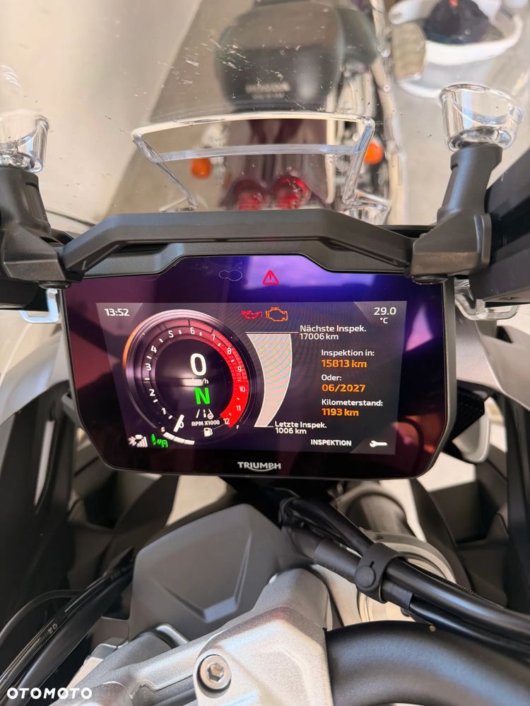 Triumph Tiger - 2