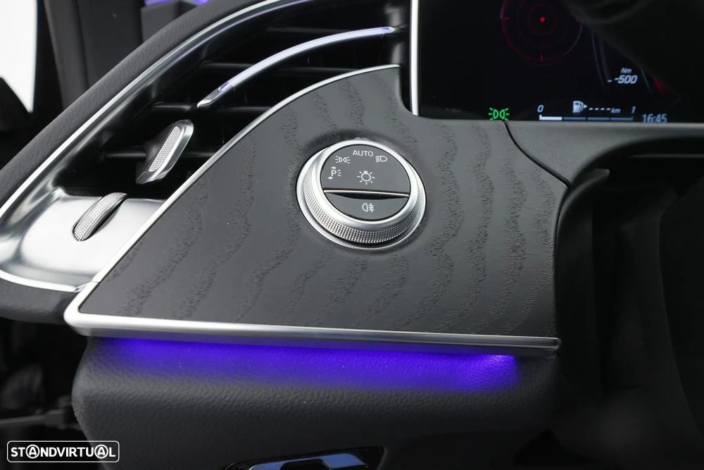 Mercedes-Benz E 300 e Avantgarde - 20