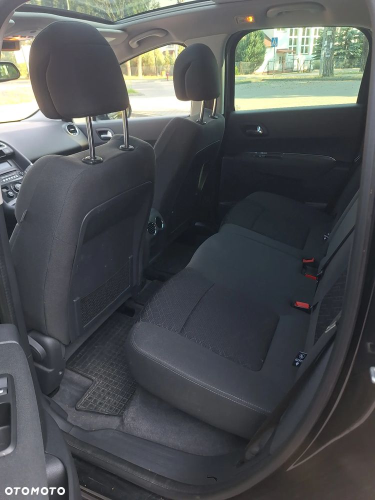 Peugeot 3008 HDi 115 Access - 12